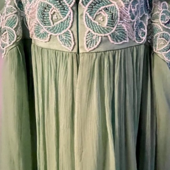 NWT, Size 10, BCBG Green Silk Dress, Full-length - Picture 5 of 8